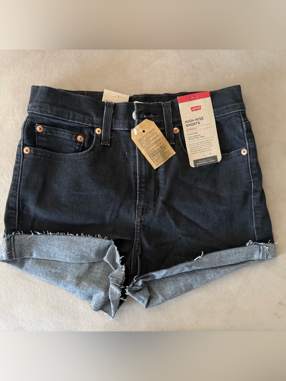NWT Levi's High-Rise Black Denim Shorts Size 26